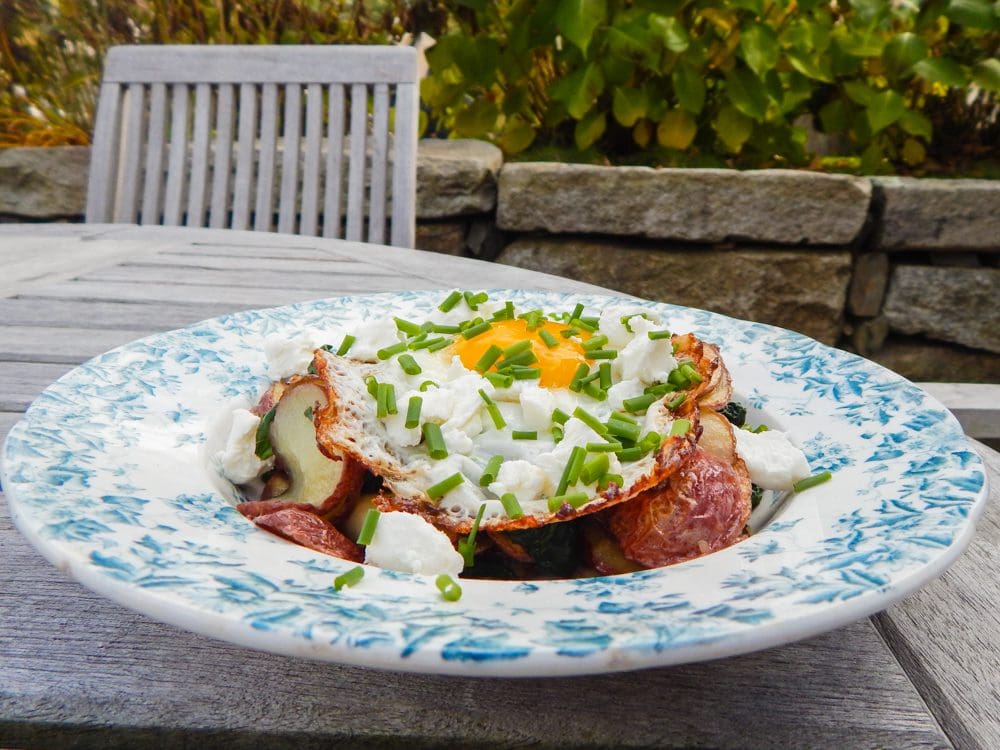 Outdoor meal with eggs and vegetables
